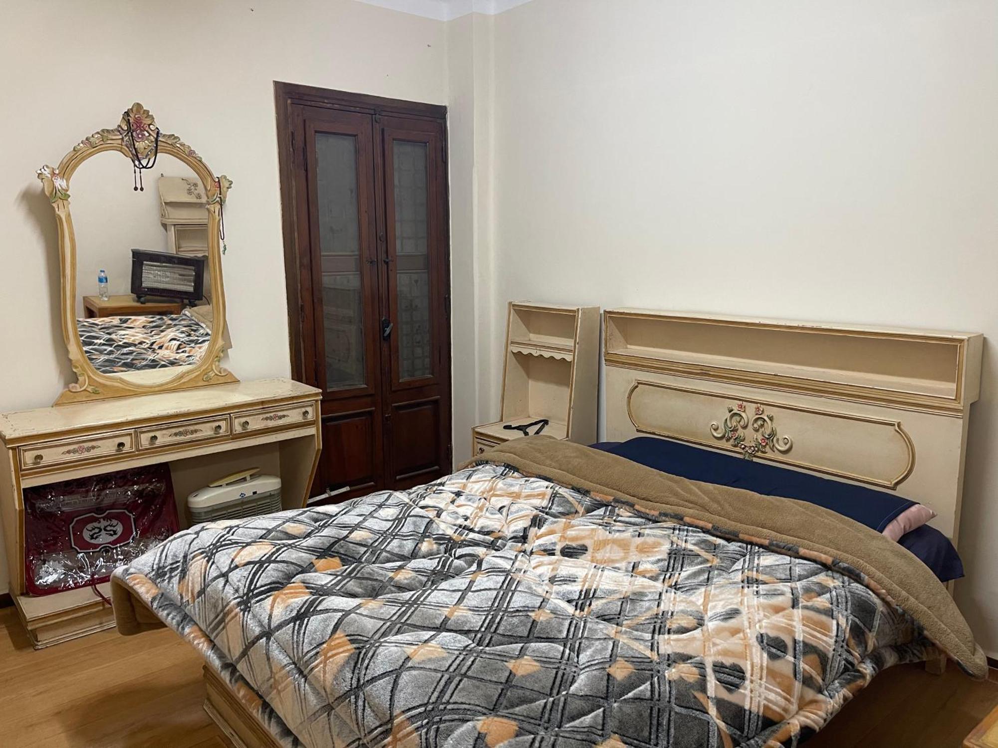Elnoras Apartment *
